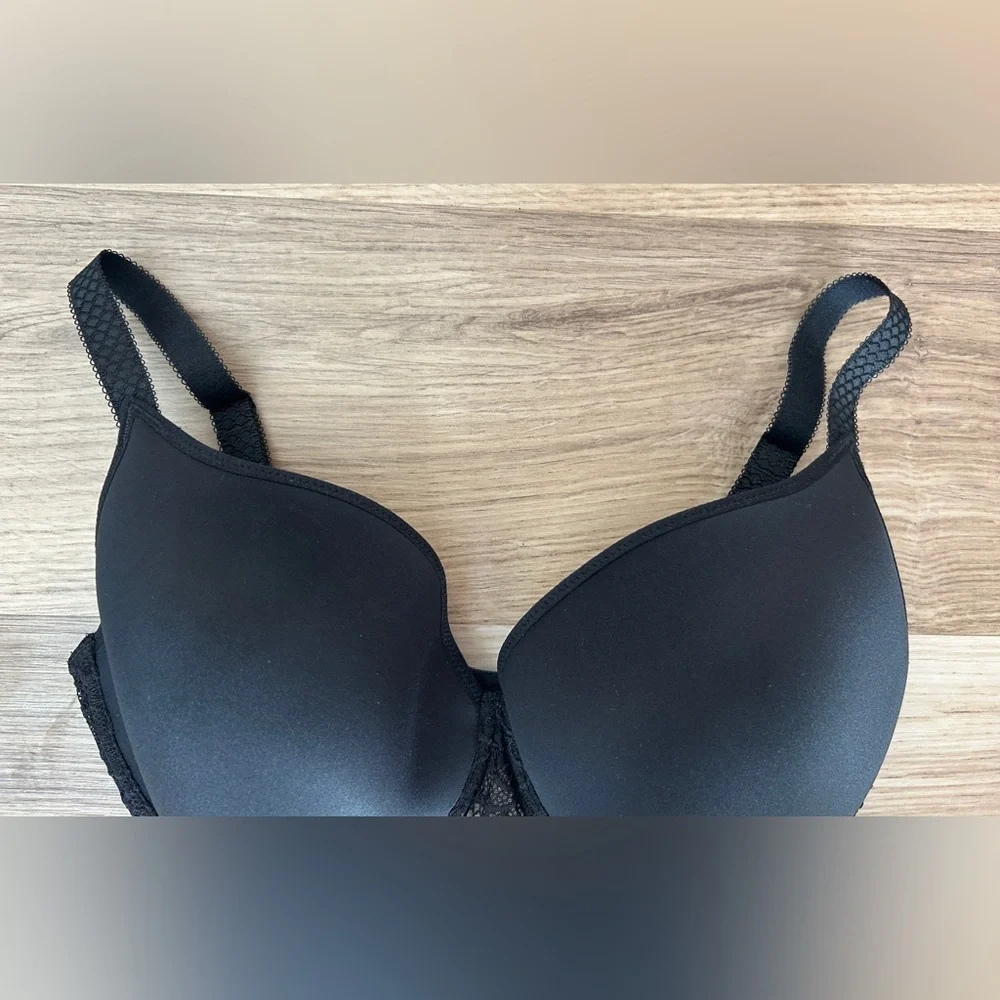 Simone Perele Caresse 3D Plunge Lace Underwire Bra Black 30G (65G EUR)